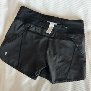 Ivivva by Lululemon girls shorts size 10